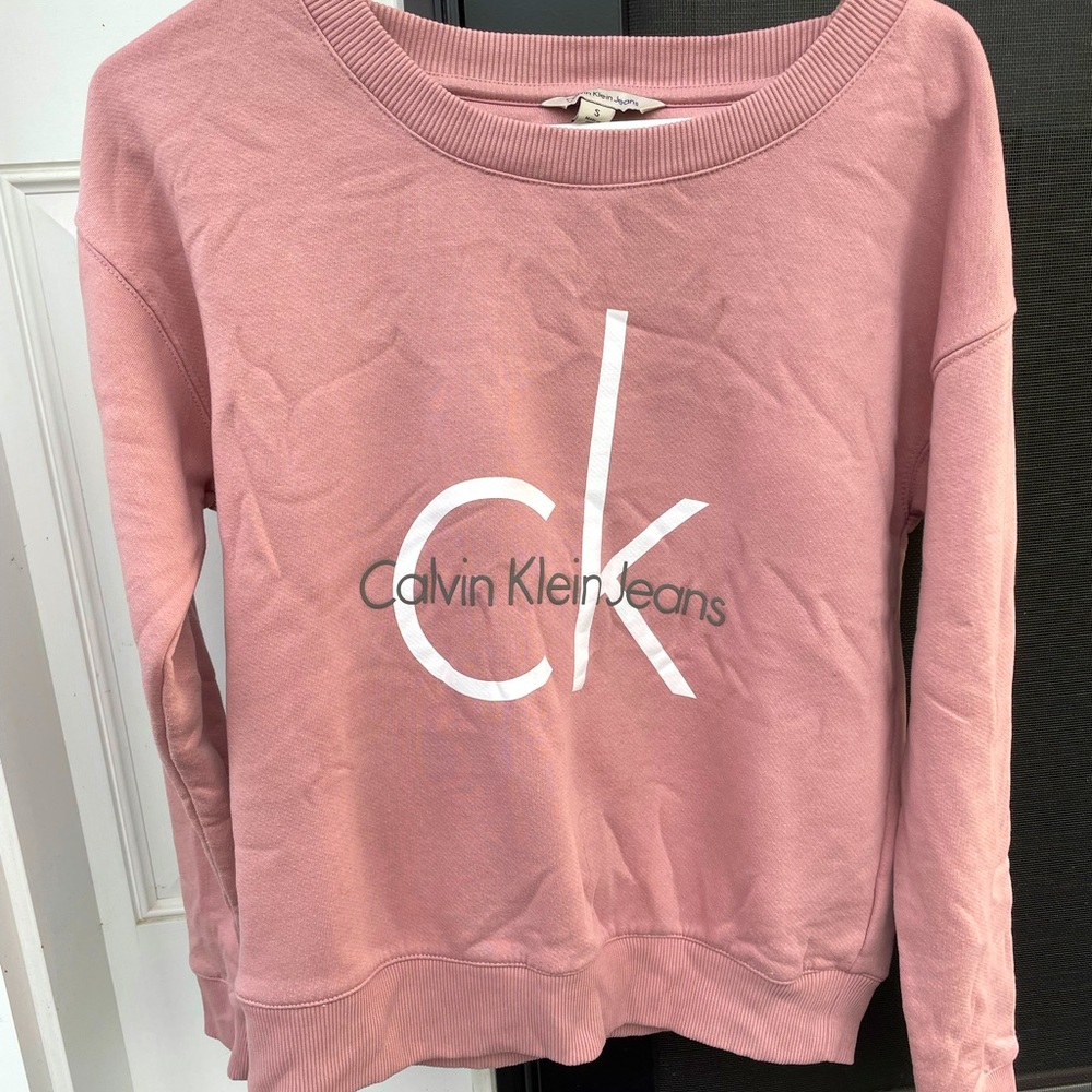 Calvin Klein mauve crewneck sweater